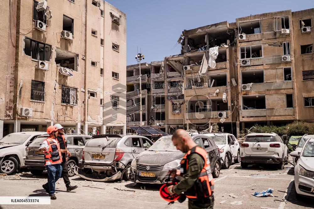 Iranian Balisstic Missle Hit Israel