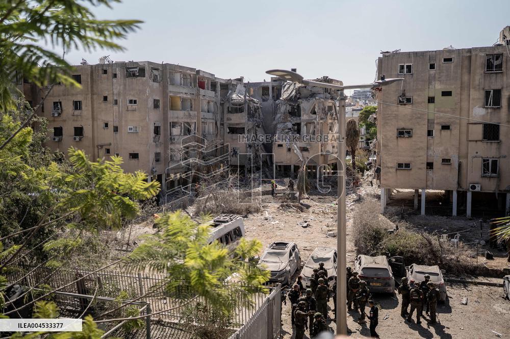 Iranian Balisstic Missle Hit Israel