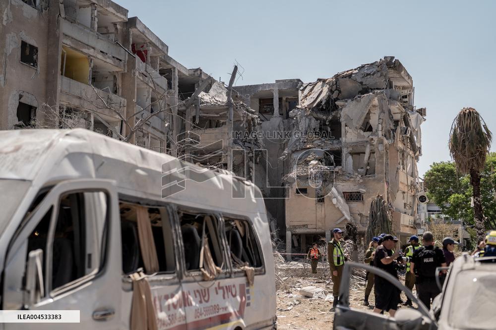 Iranian Balisstic Missle Hit Israel