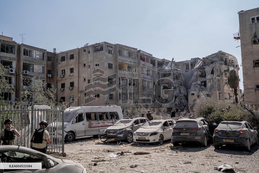 Iranian Balisstic Missle Hit Israel