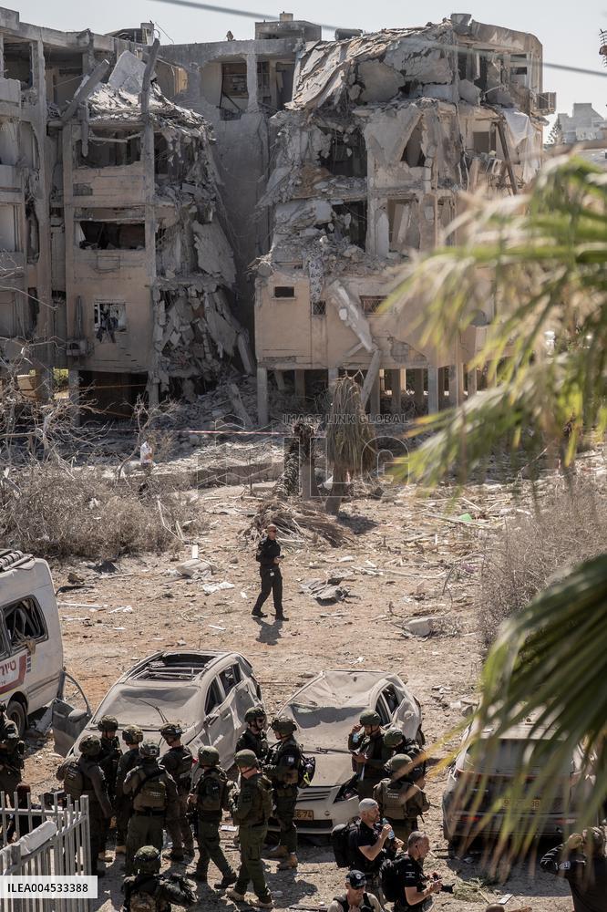 Iranian Balisstic Missle Hit Israel