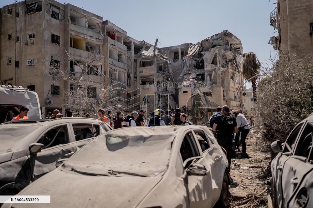 Iranian Balisstic Missle Hit Israel