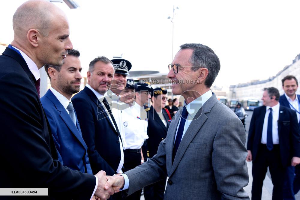 Bruno Retailleau Visits To Gare Du Nord Railway Station - Paris