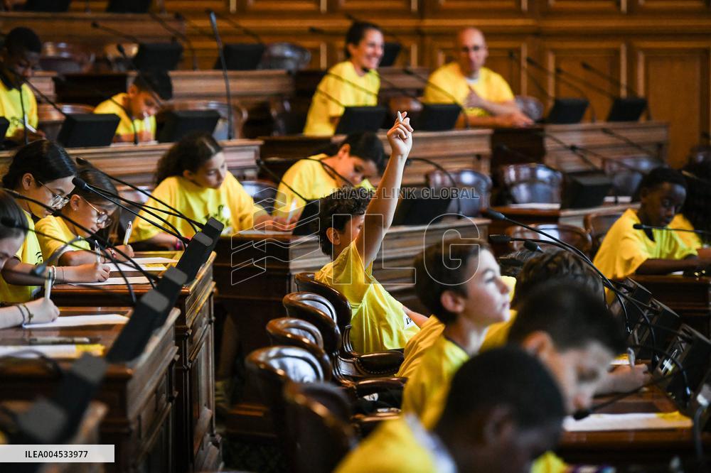 Tour de France dictation at the City Hall in Paris - FA
