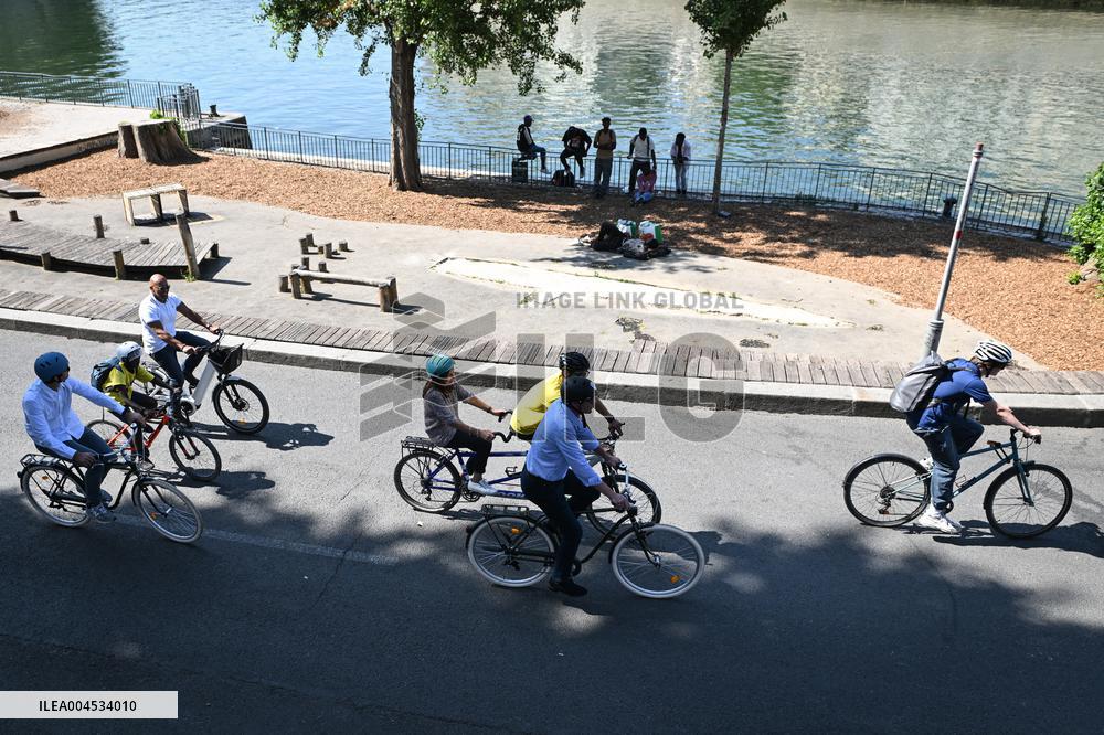 Tour de France dictation at the City Hall in Paris - FA