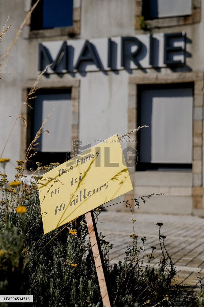 Protest Against Mining Projects - Birttany