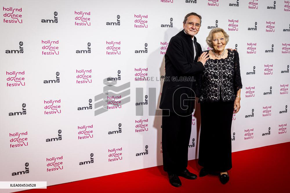 Princess Beatrix At The Jiri Kylian s Ballet Performance - The Hague