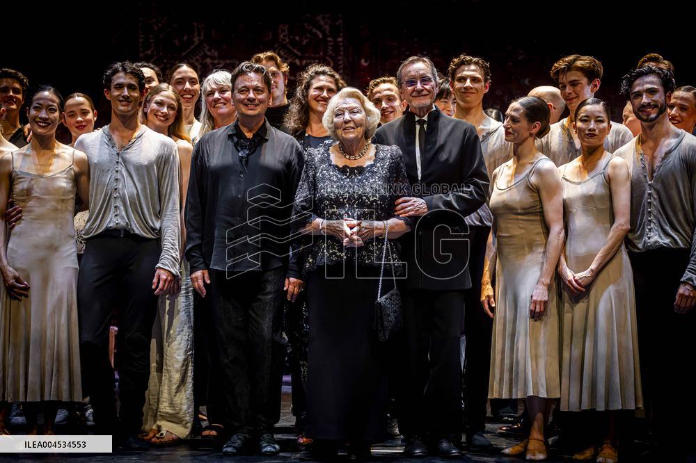 Princess Beatrix At The Jiri Kylian s Ballet Performance - The Hague