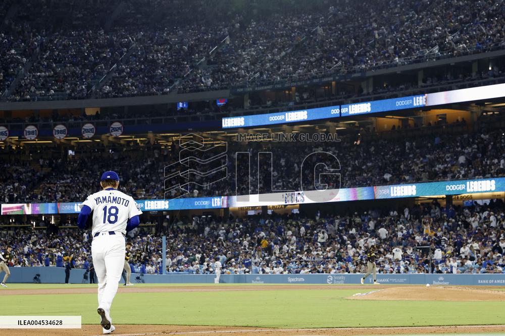 Baseball: Padres vs. Dodgers