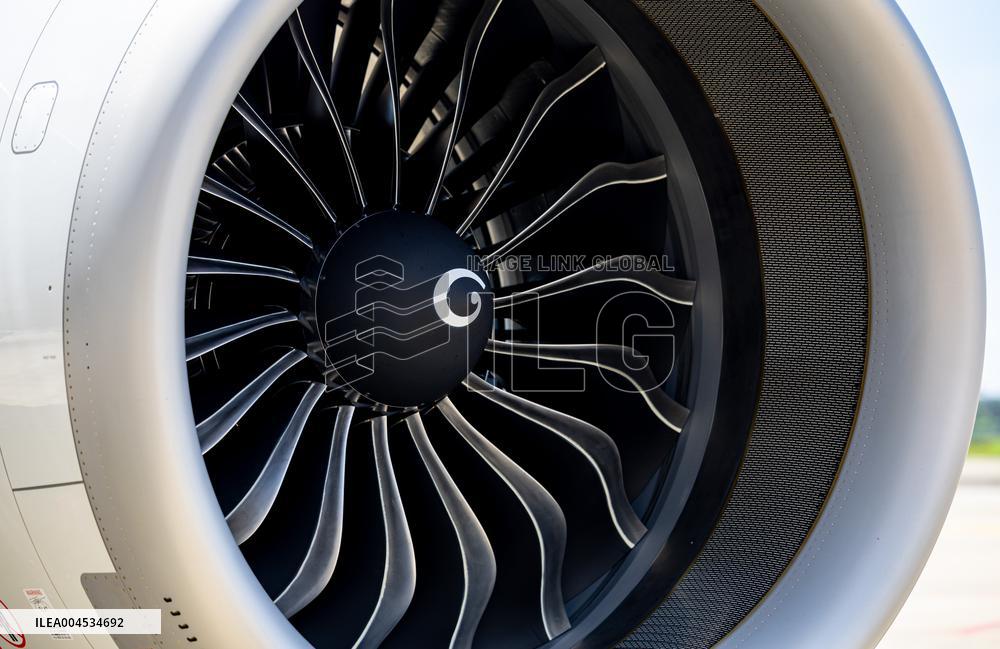 Hainan Airlines Introduces First Airbus A321neo Aircraft