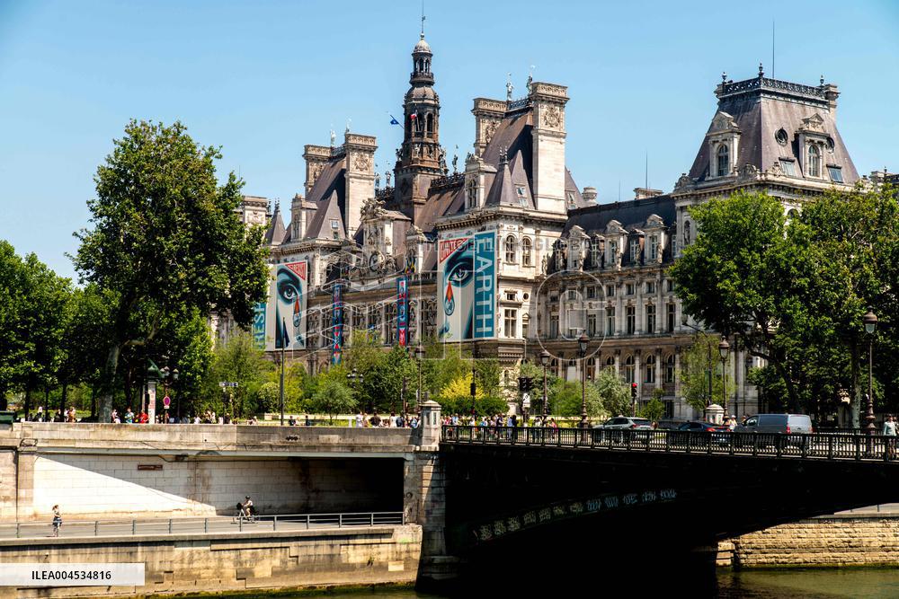 Anne Hildago At De Paris A Belem - Paris