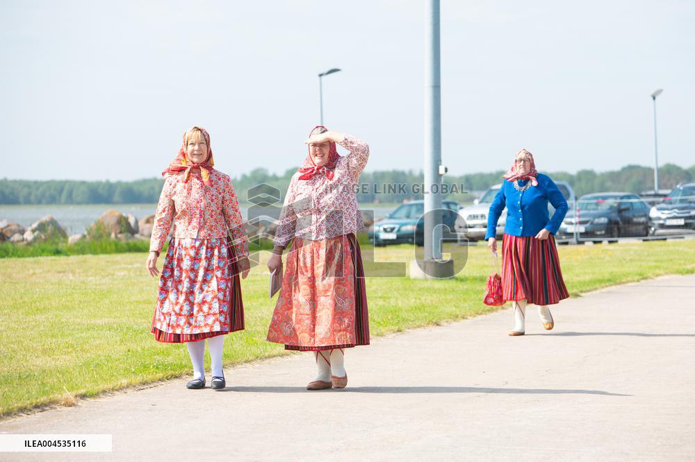 President of Estonia visited Kihnu island