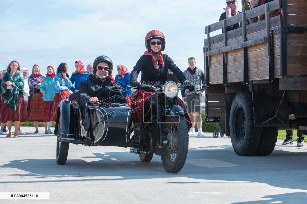 President of Estonia visited Kihnu island