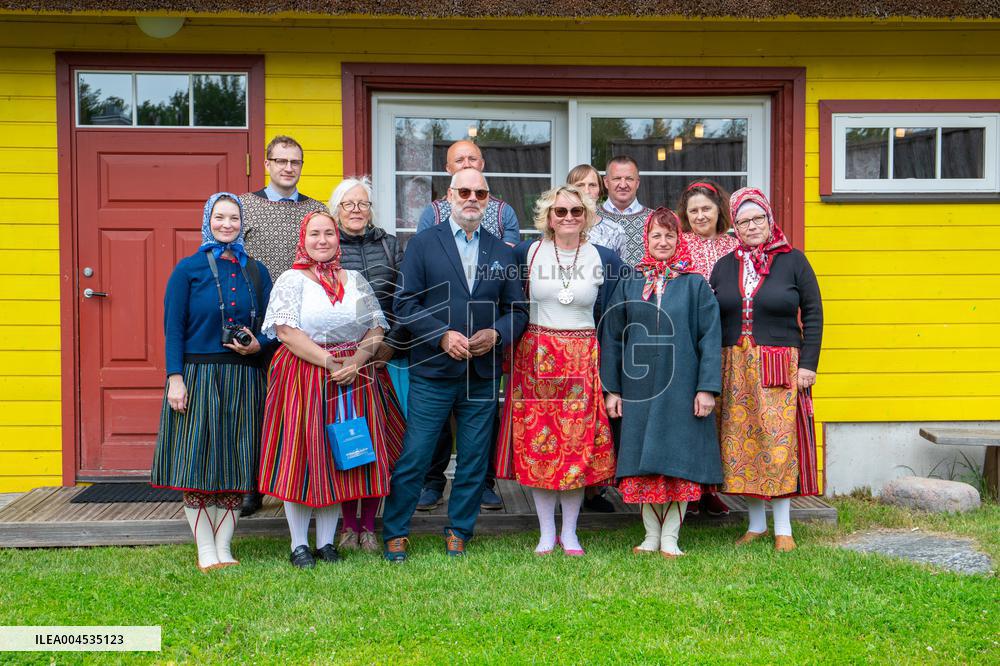 President of Estonia visited Kihnu island