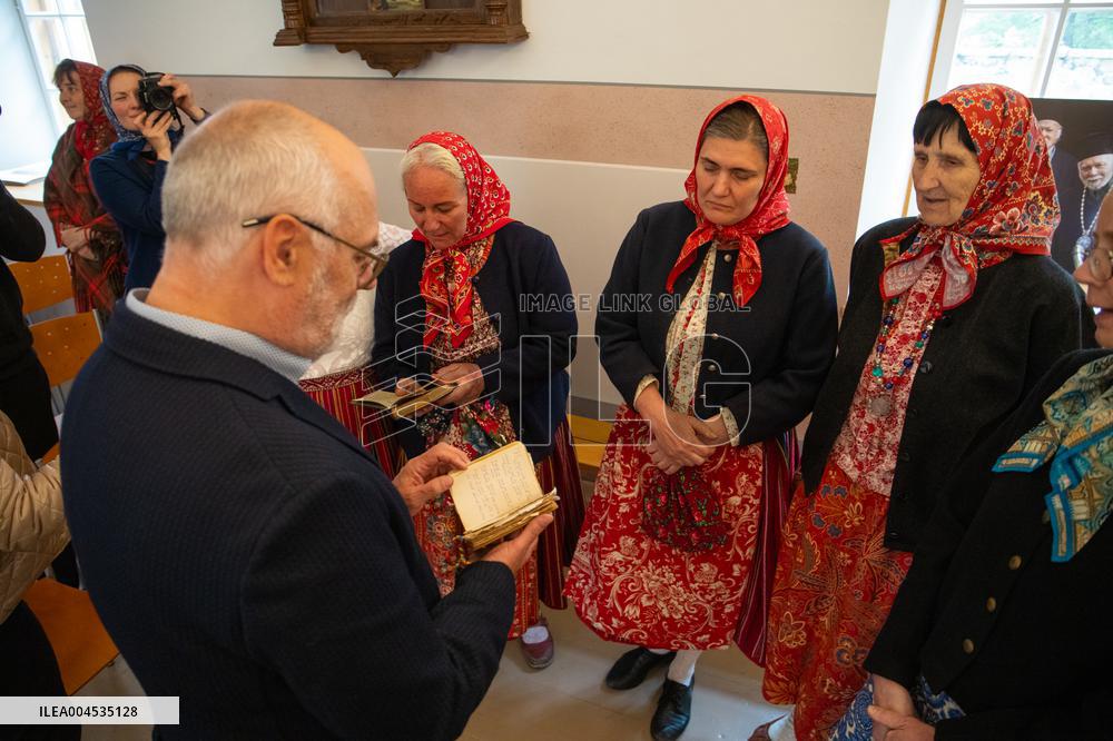 President of Estonia visited Kihnu island