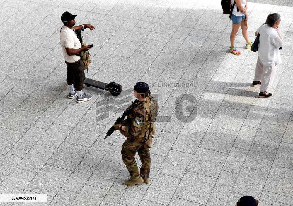 Illustration - Security Measures Implemented at Gare du Nord - Paris