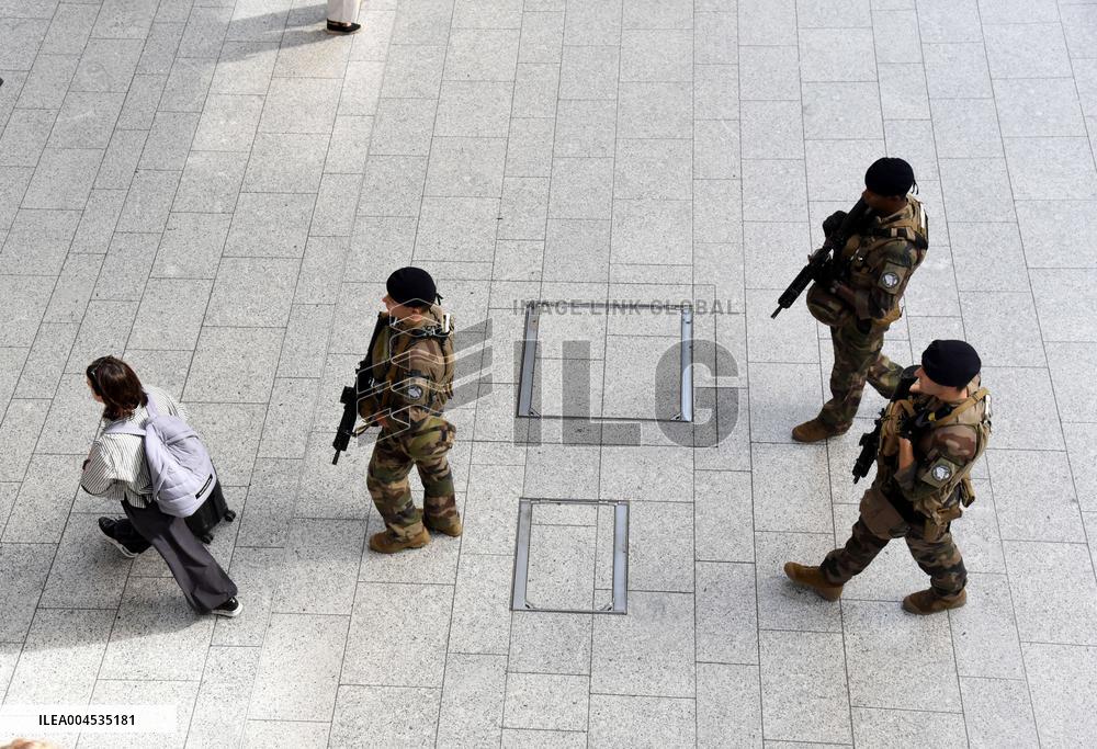 Illustration - Security Measures Implemented at Gare du Nord - Paris