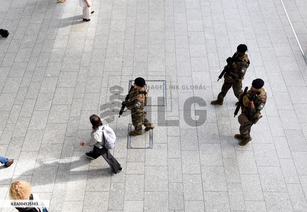 Illustration - Security Measures Implemented at Gare du Nord - Paris
