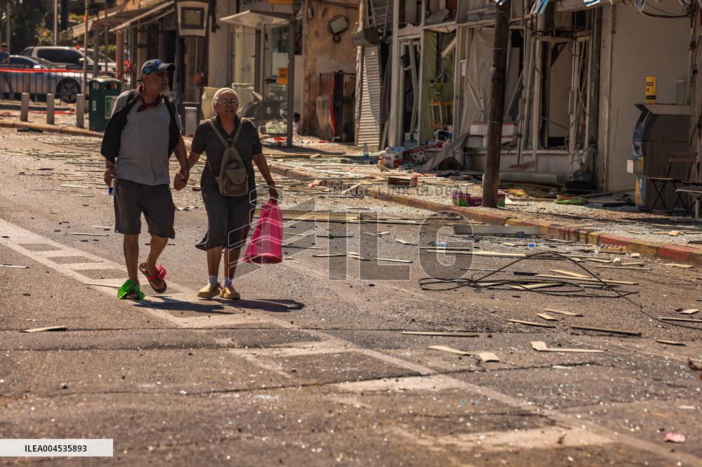 Aftermath Of Iranian Ballistic Missile Strike - Israel