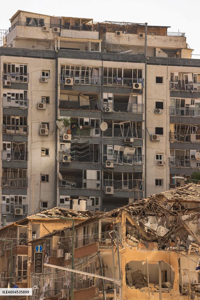 Aftermath Of Iranian Ballistic Missile Strike - Israel