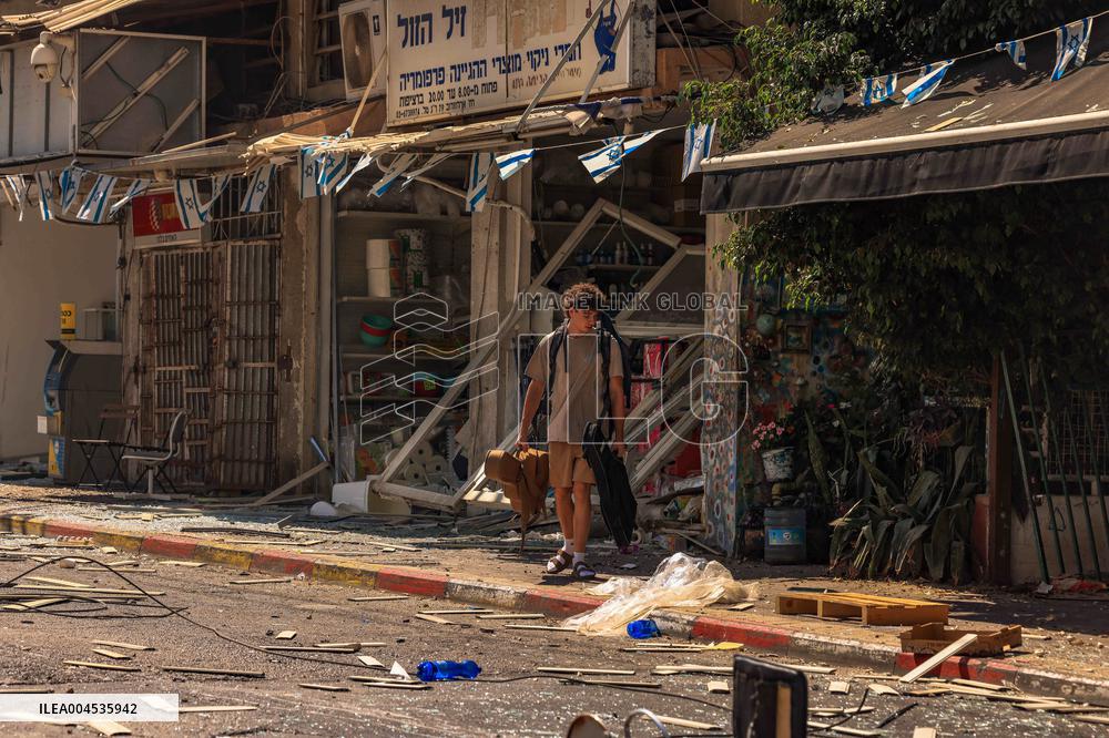 Aftermath Of Iranian Ballistic Missile Strike - Israel