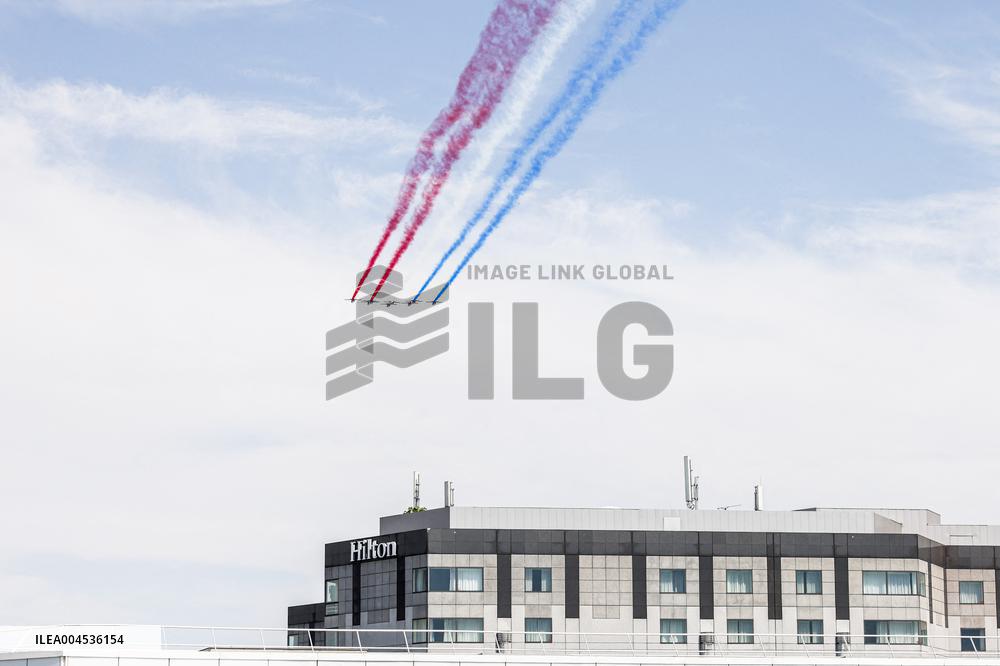 French Air Force Flies Over Paris Airport For 80th Anniversary - Paris