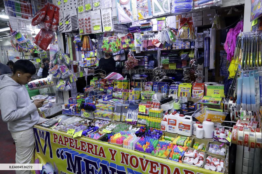 School Supplies Shop Illustrations - Mexico