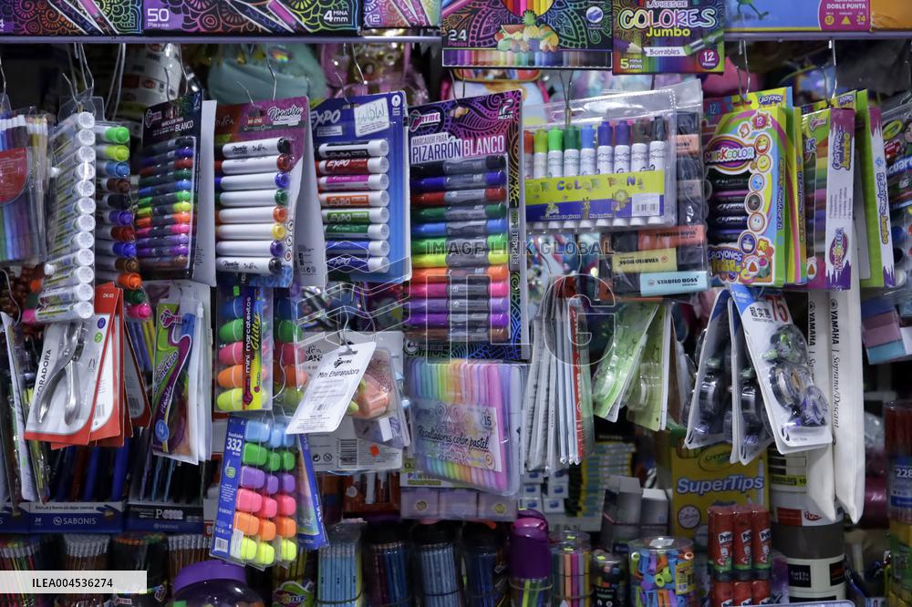School Supplies Shop Illustrations - Mexico