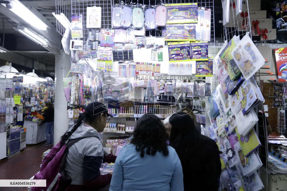 School Supplies Shop Illustrations - Mexico