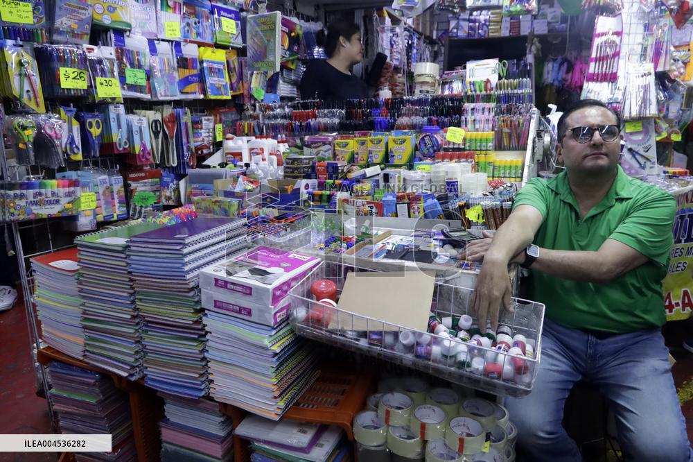 School Supplies Shop Illustrations - Mexico