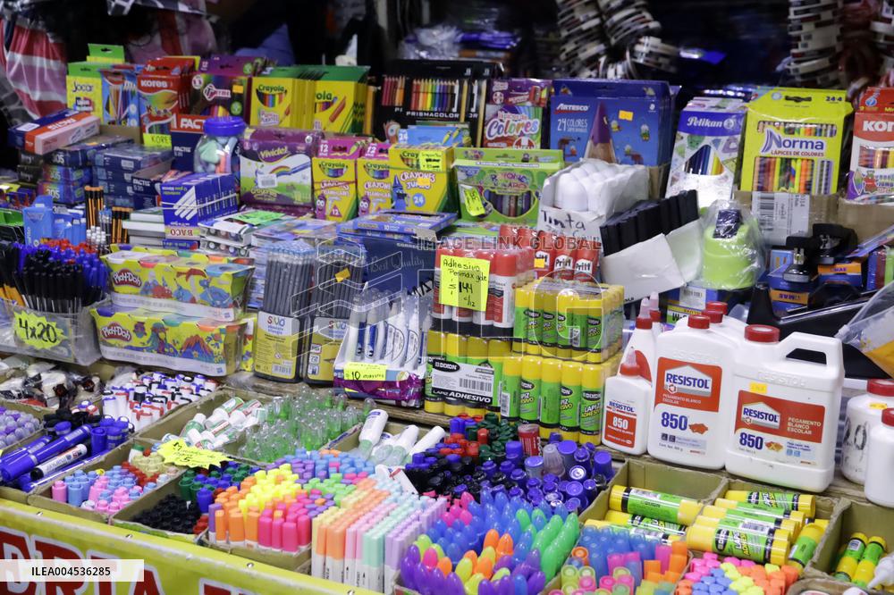 School Supplies Shop Illustrations - Mexico