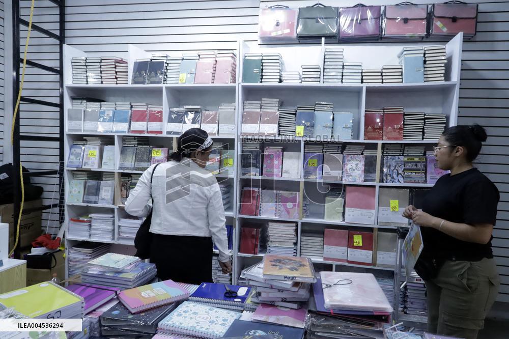 School Supplies Shop Illustrations - Mexico