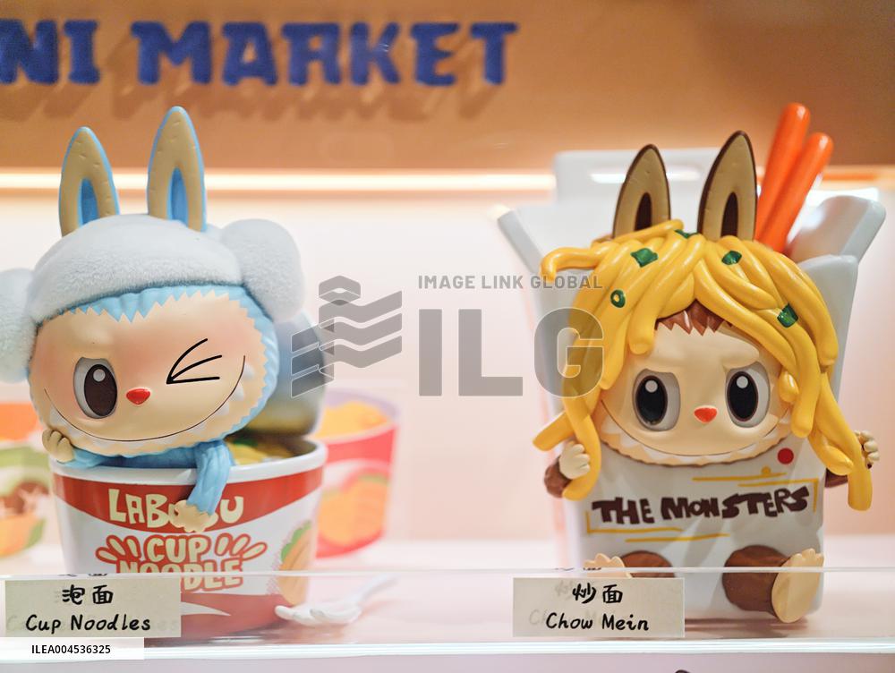 POP MART LABUBU Doll