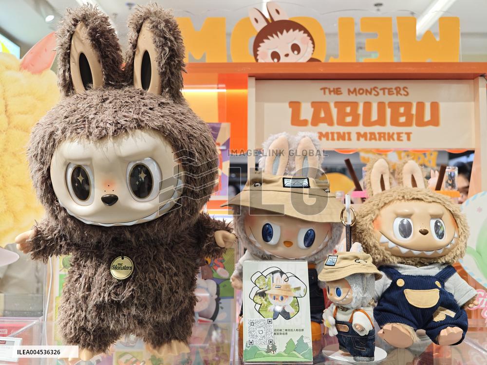 POP MART LABUBU Doll