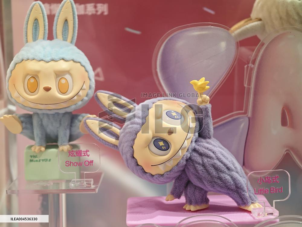 POP MART LABUBU Doll