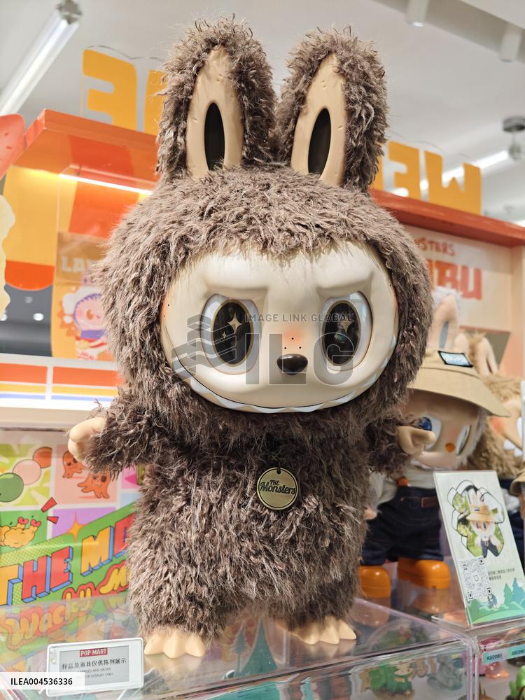POP MART LABUBU Doll