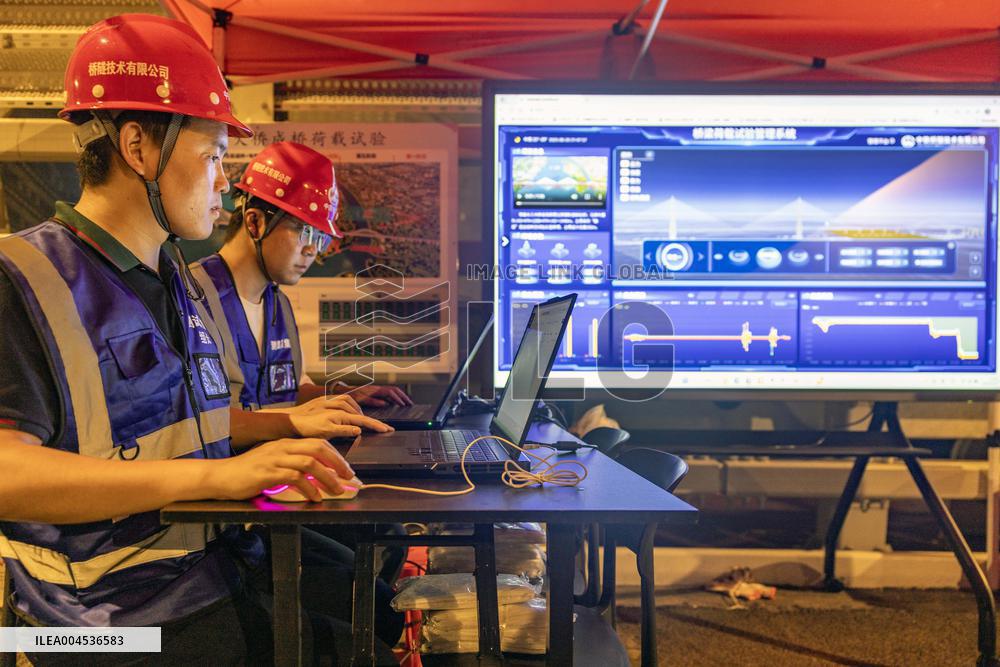 Changtai Yangtze River Bridge Load Test