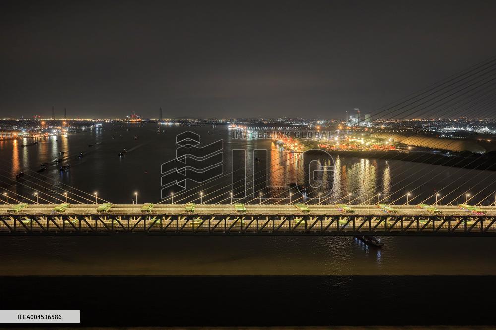 Changtai Yangtze River Bridge Load Test