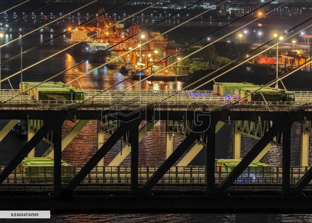 Changtai Yangtze River Bridge Load Test