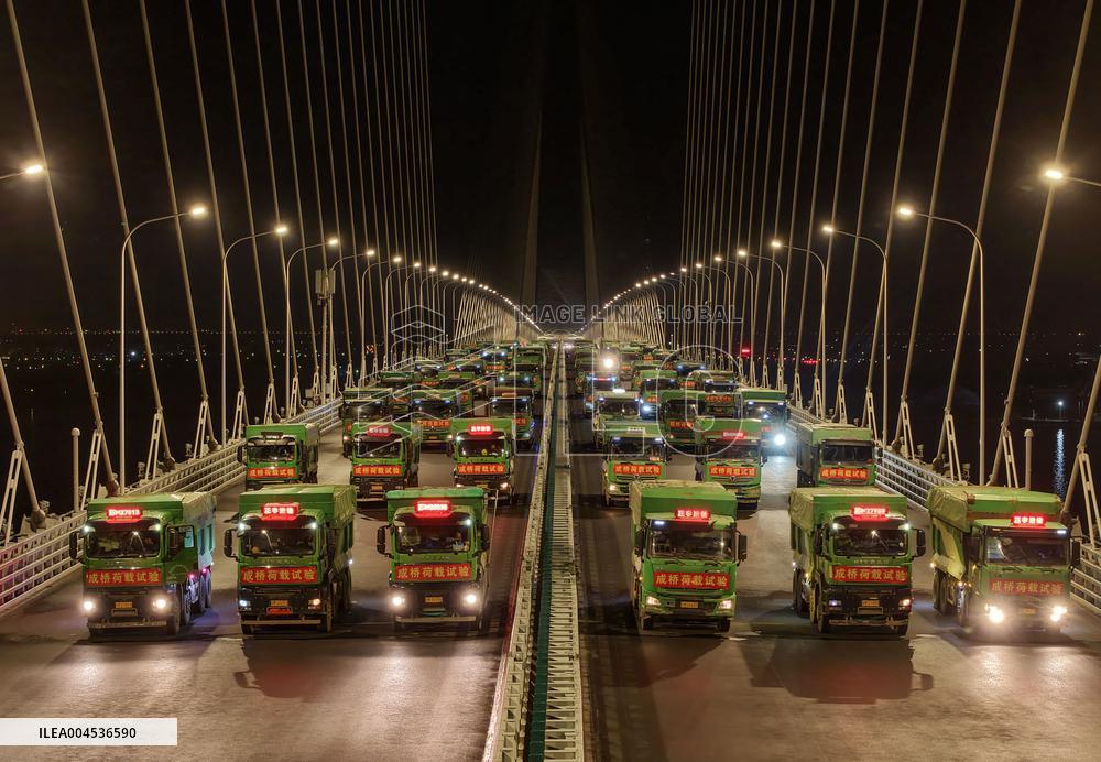 Changtai Yangtze River Bridge Load Test