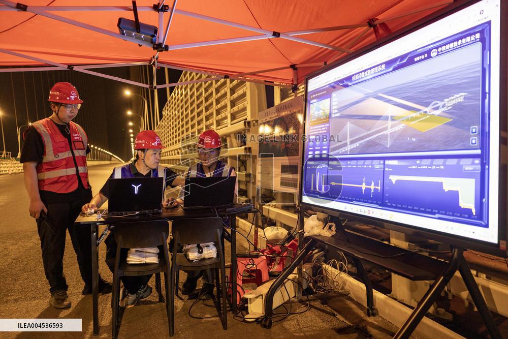 Changtai Yangtze River Bridge Load Test
