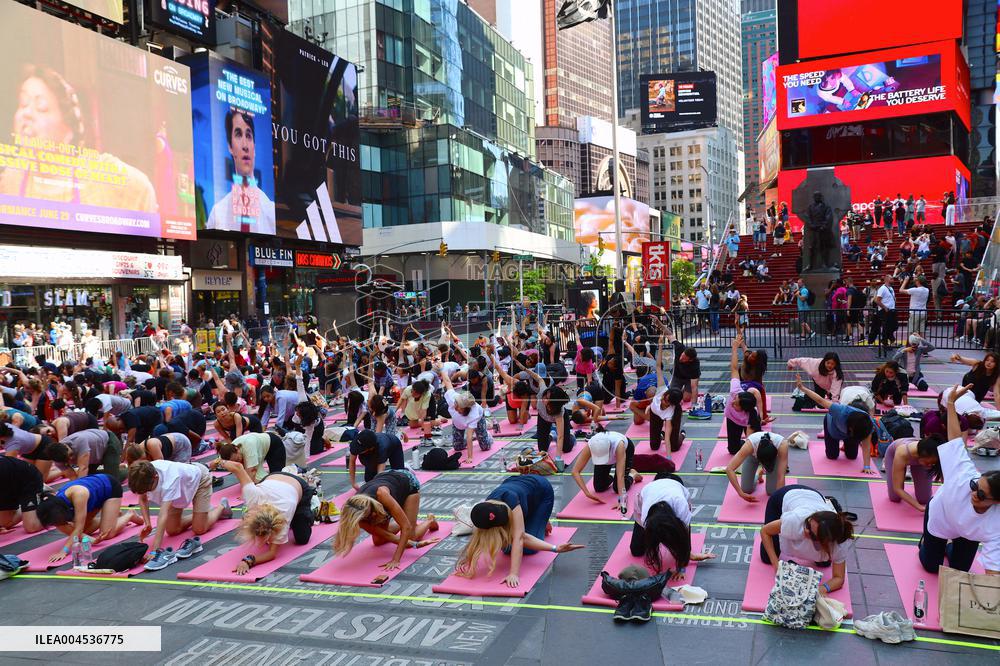 Solstice Yoga in Times Square - NYC