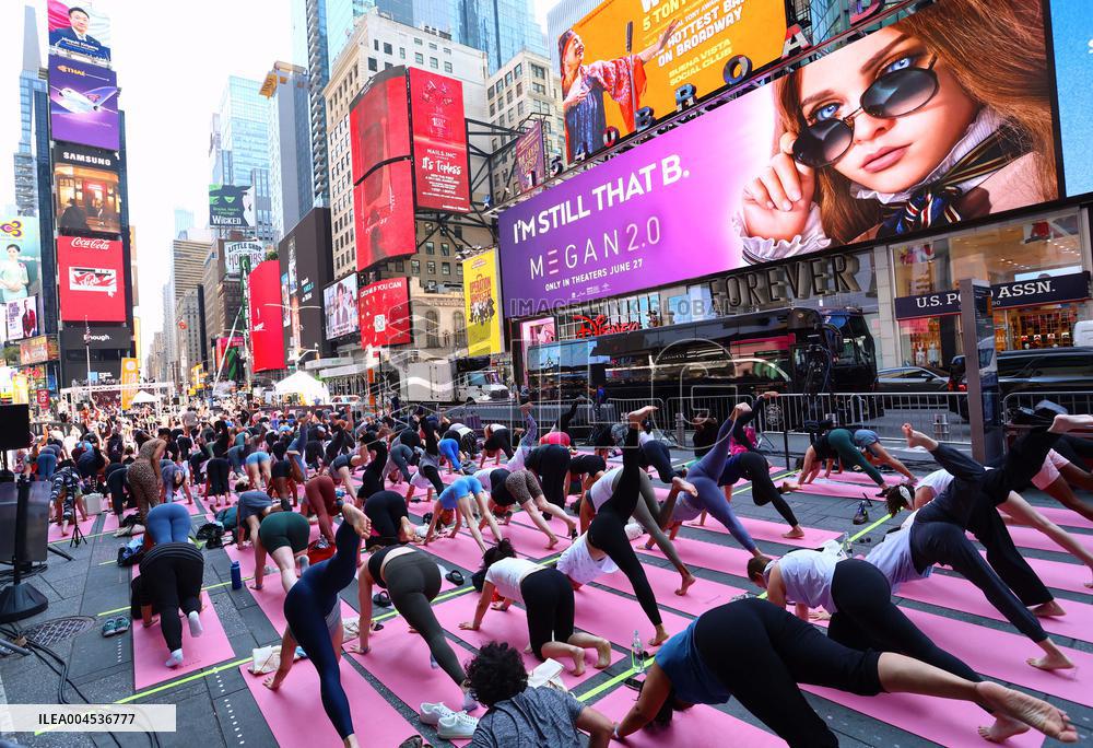 Solstice Yoga in Times Square - NYC