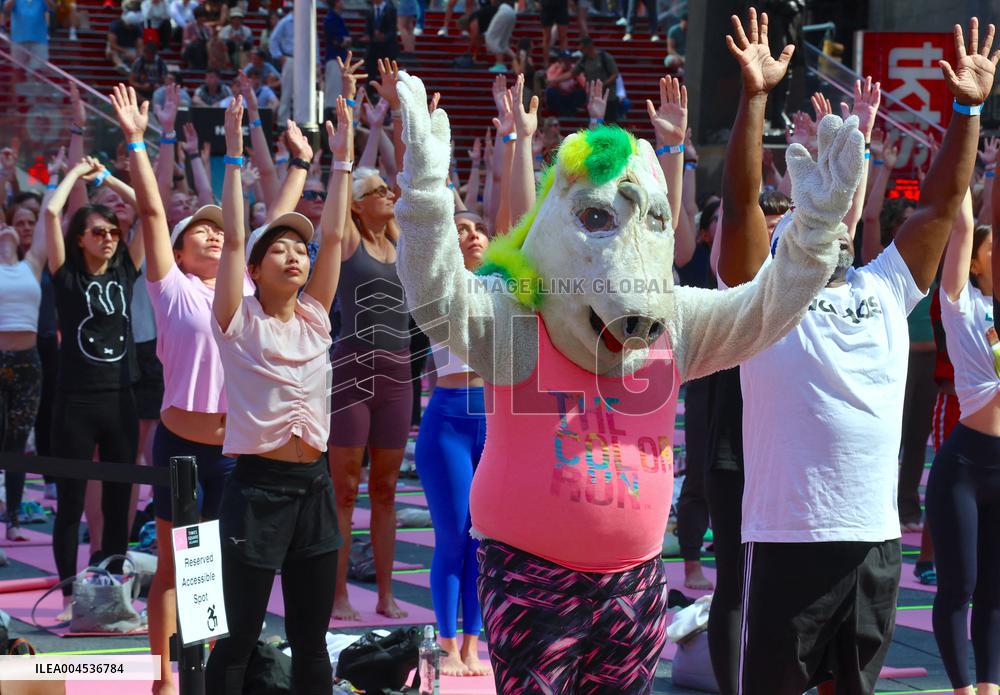 Solstice Yoga in Times Square - NYC