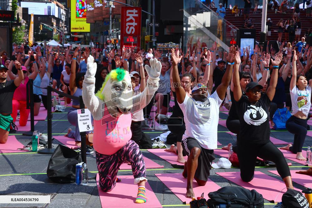 Solstice Yoga in Times Square - NYC