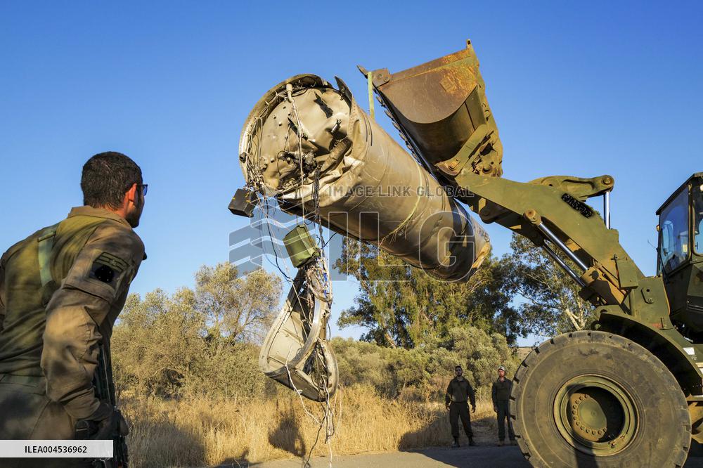 Remains Of An Iranian Ballistic Missile - Israel