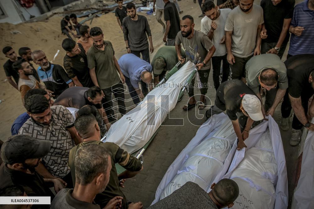 Palestinians Mourn Airstrike Victims at Al-Shifa Hospital - Gaza
