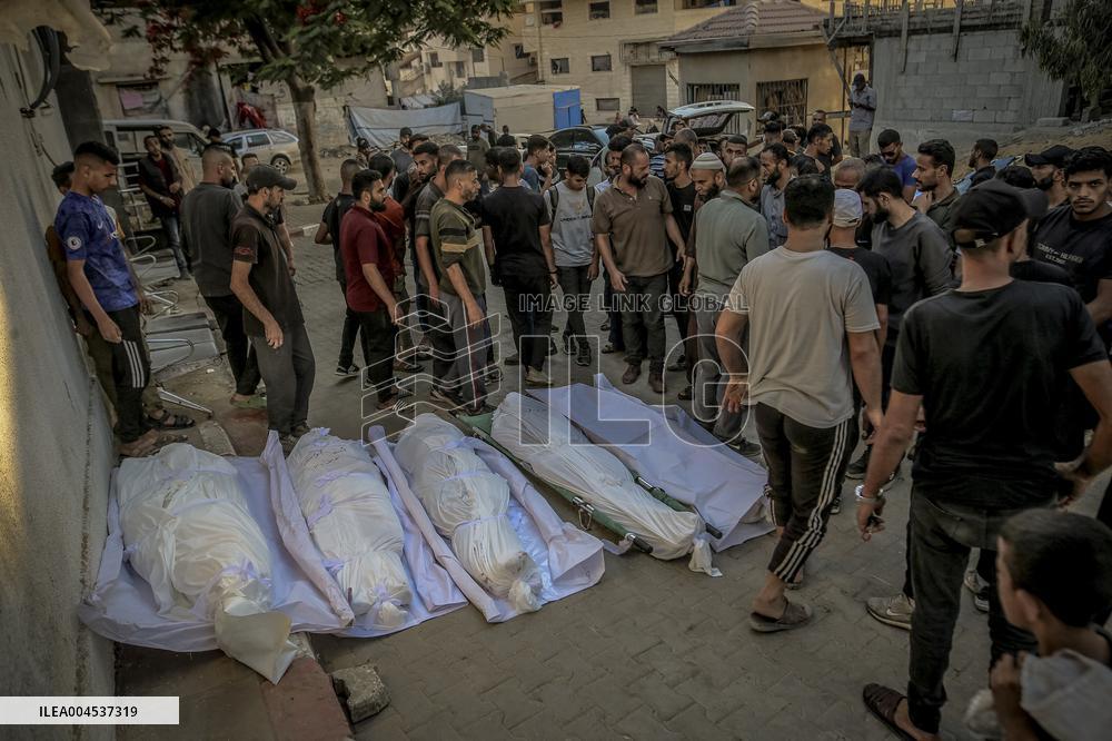 Palestinians Mourn Airstrike Victims at Al-Shifa Hospital - Gaza