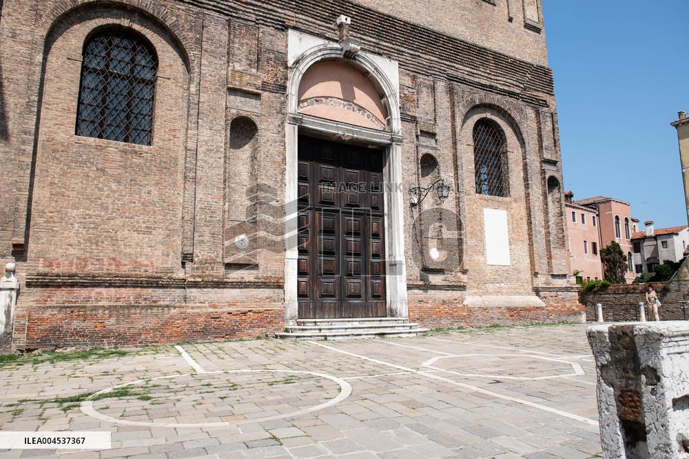 Preparations For The Bezos Wedding - Venice