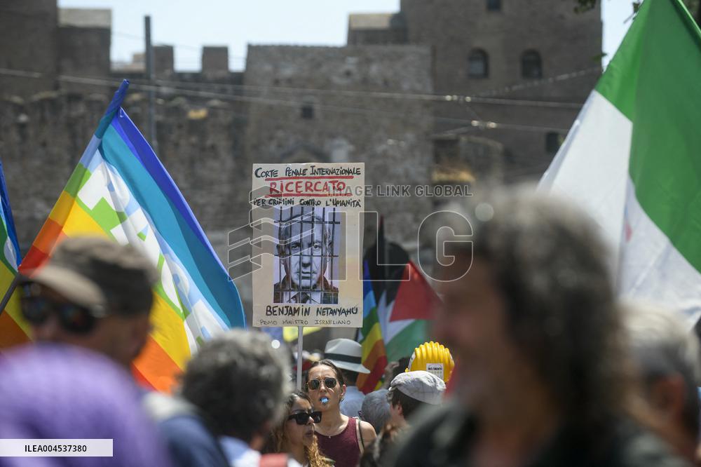 March Against War And Rearm - Rome